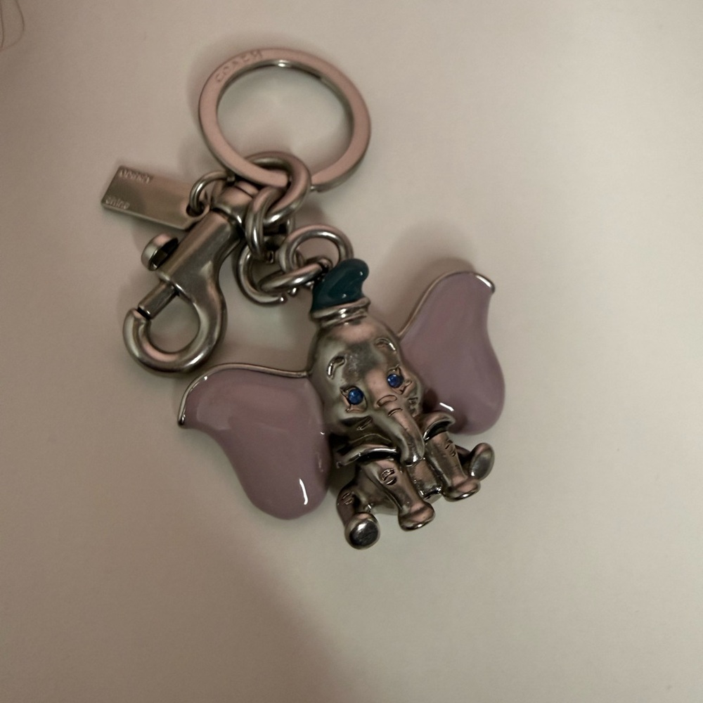 Dumbo charm ( Coach )